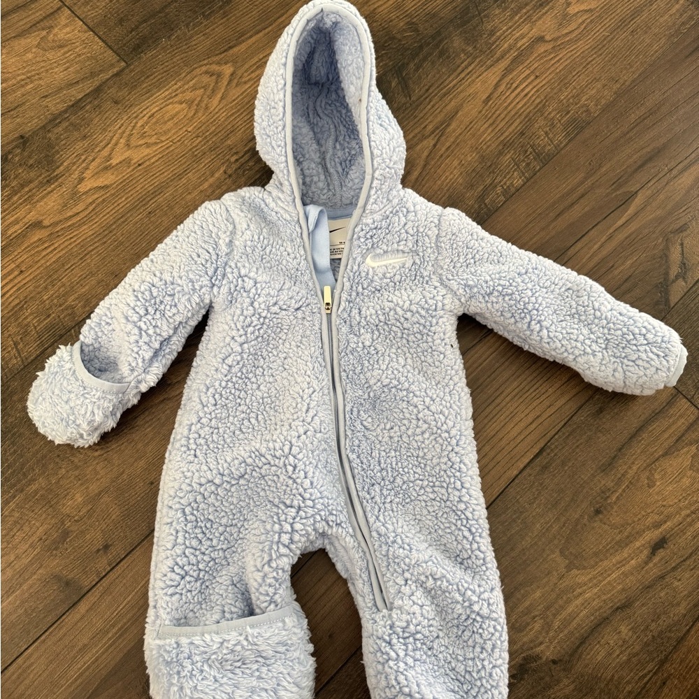 Cozy light Blue Nike Sherpa Kids One Piece size 3 months